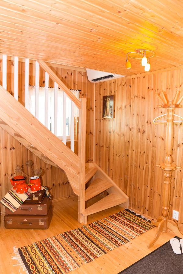 Mere Kodumajutus Kärdla Extérieur photo